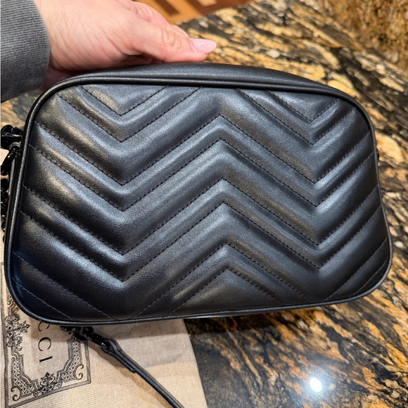 Gucci Black Quilted Leather Shoulder Bag - Picture 9 of 13